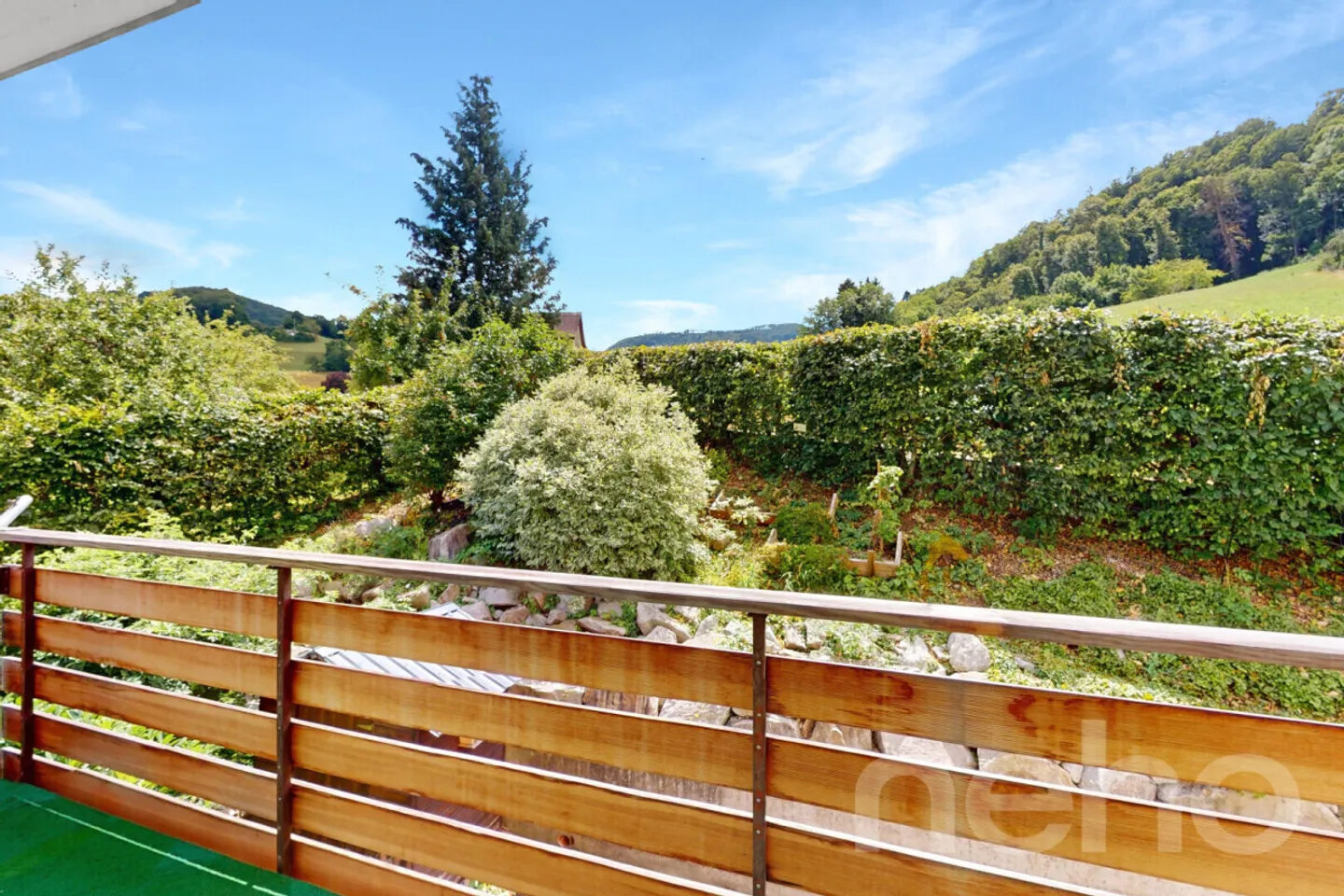 Attractive 4-room apartment with balcony near the village square - Photo 12 of 12