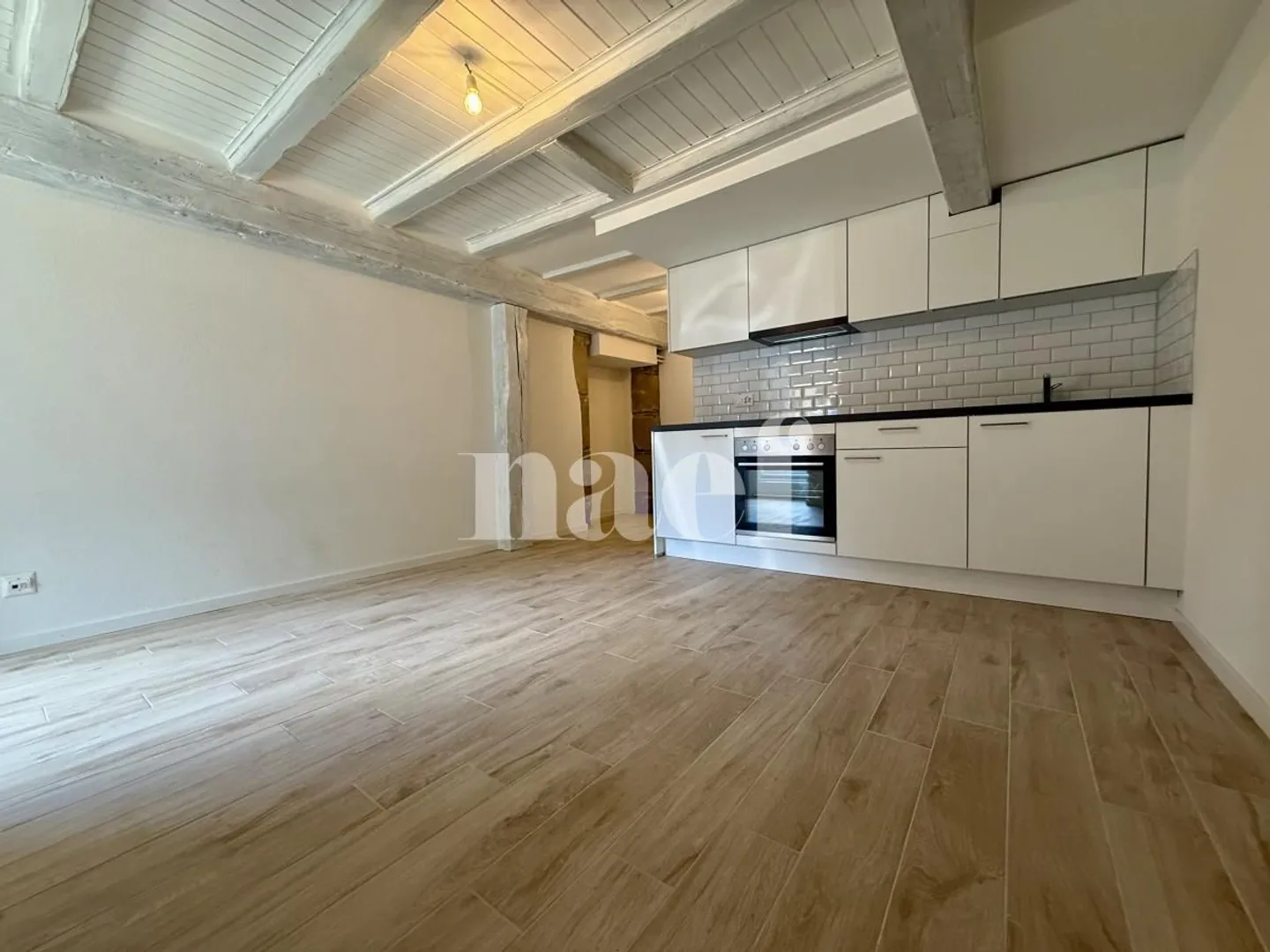 Appartement rénové à Corcelles - Photo 1 sur 5