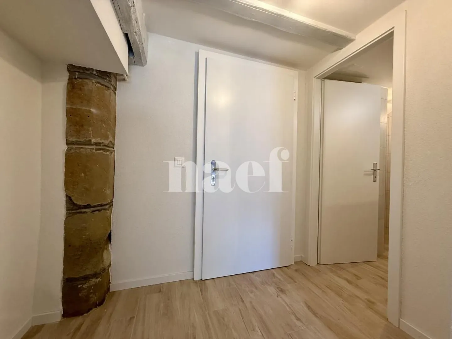 Appartement rénové à Corcelles - Photo 4 sur 5