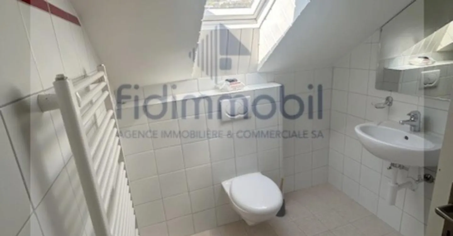 Beautiful 2-room apartment on the 3rd floor - Photo 2 of 7