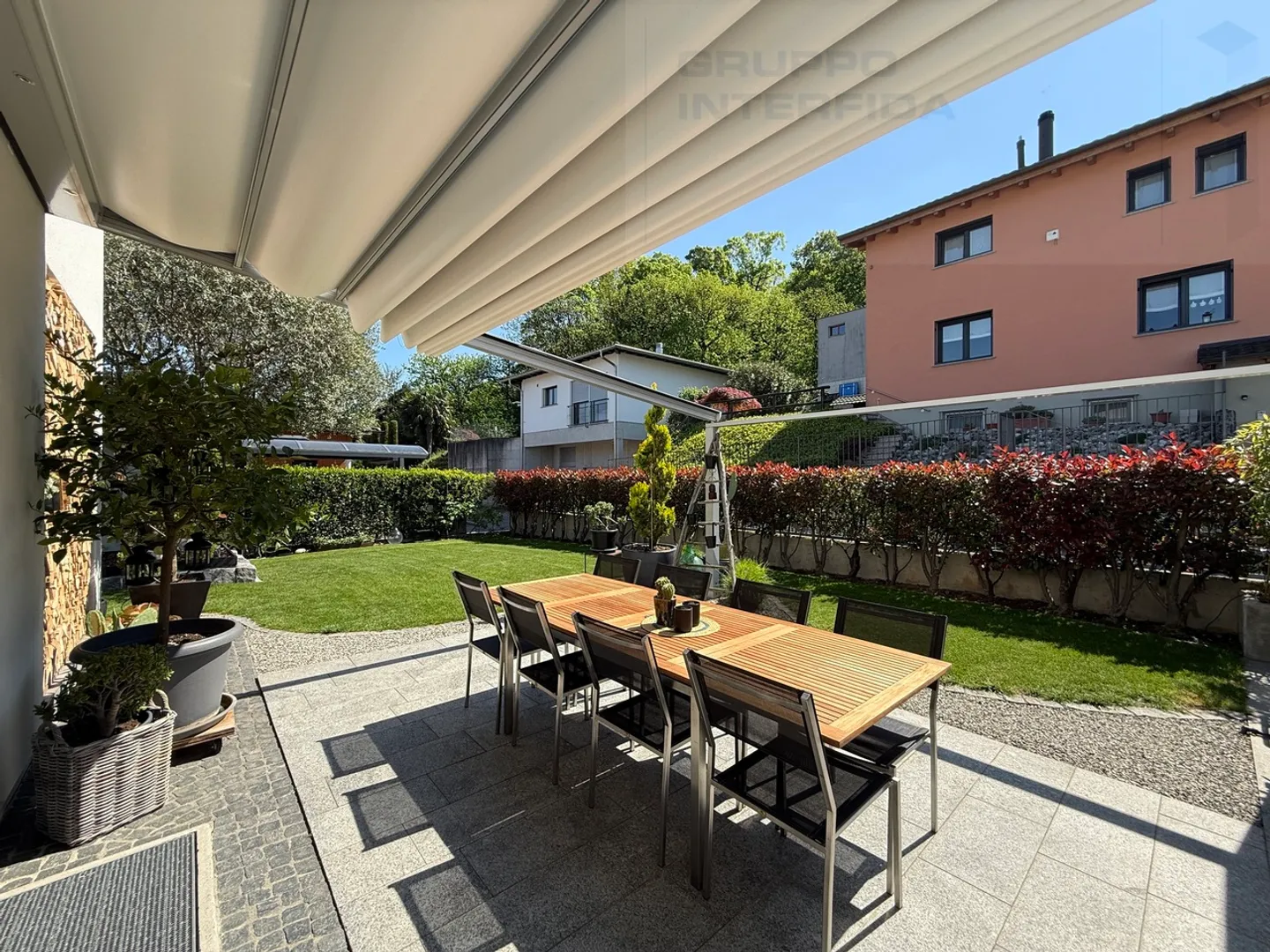Fascinating House with Garden in Panoramic Location - Photo 4 of 19