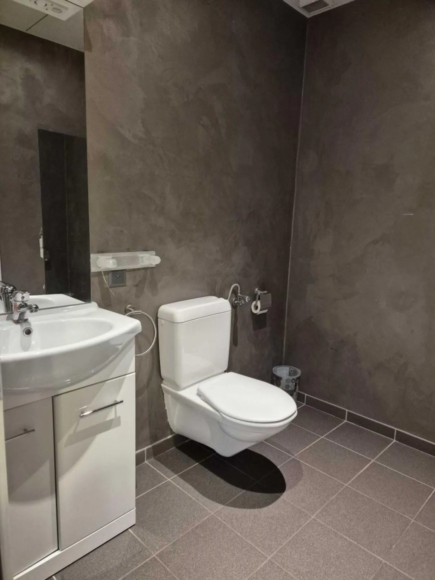 Negozio di 68 m2 a Sion - Foto 5 di 7