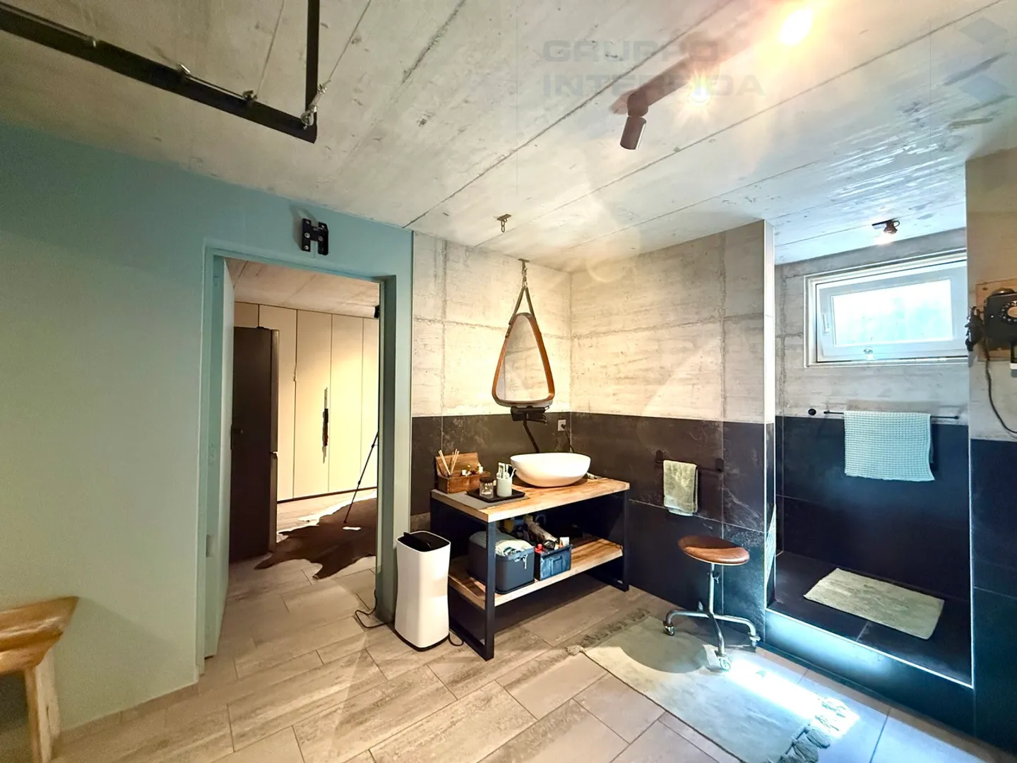 Fascinating House with Garden in Panoramic Location - Photo 16 of 19