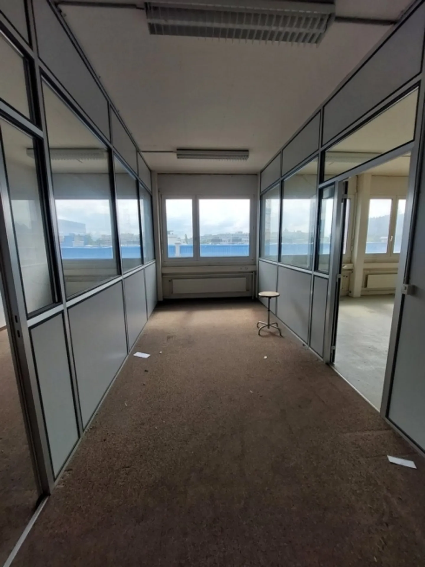 Mischgenutztes Gebäude mieten - Foto 3 von 9