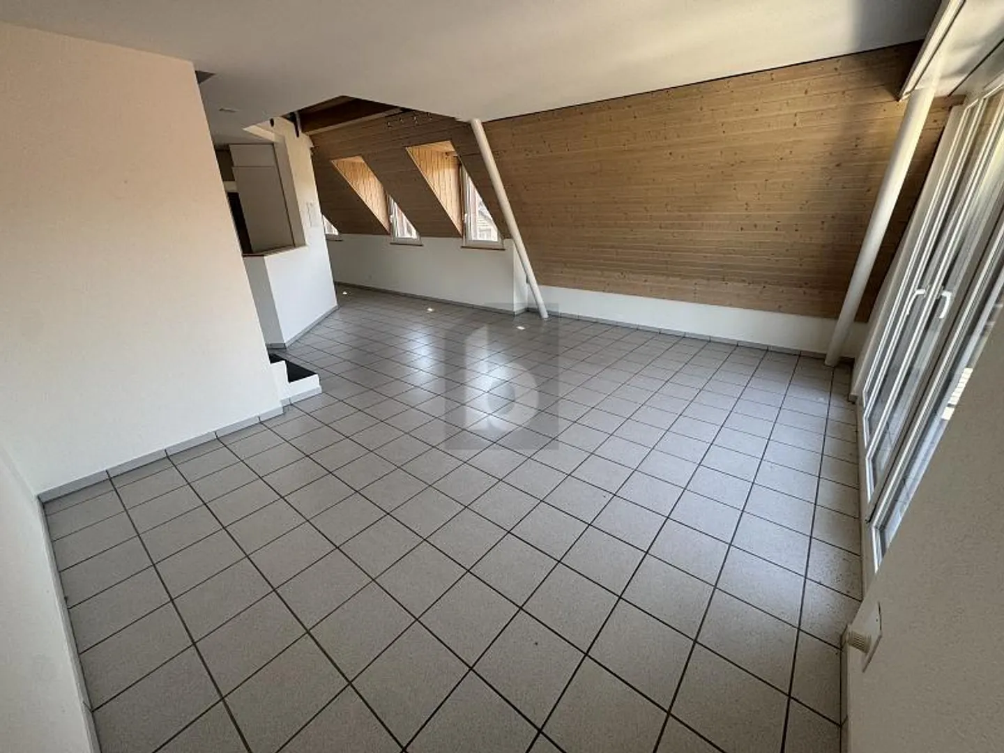 Charmante Maisonette mit Balkon - Foto 2 von 6
