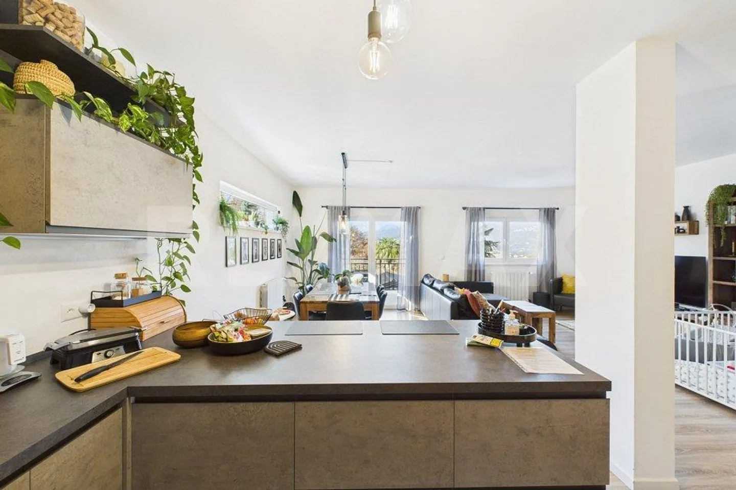 La tua nuova casa di 4 ½ stanze con giardino per una vita moderna - Foto 8 di 13