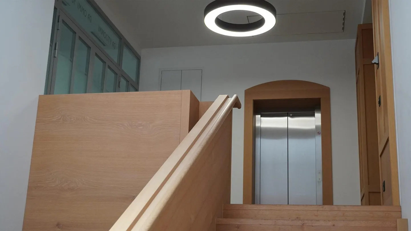 Spazi commerciali per esigenze elevate vicino alla stazione e al centro città - Foto 10 di 16