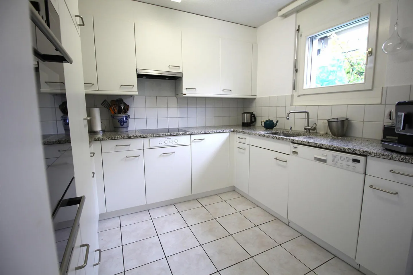 5.5 Room Corner House with Lake View - Photo 7 of 13