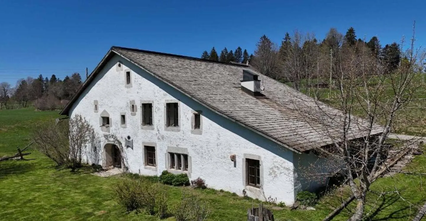 Restaurierte jurassische Farm aus dem 17. Jahrhundert - Foto 1 von 13