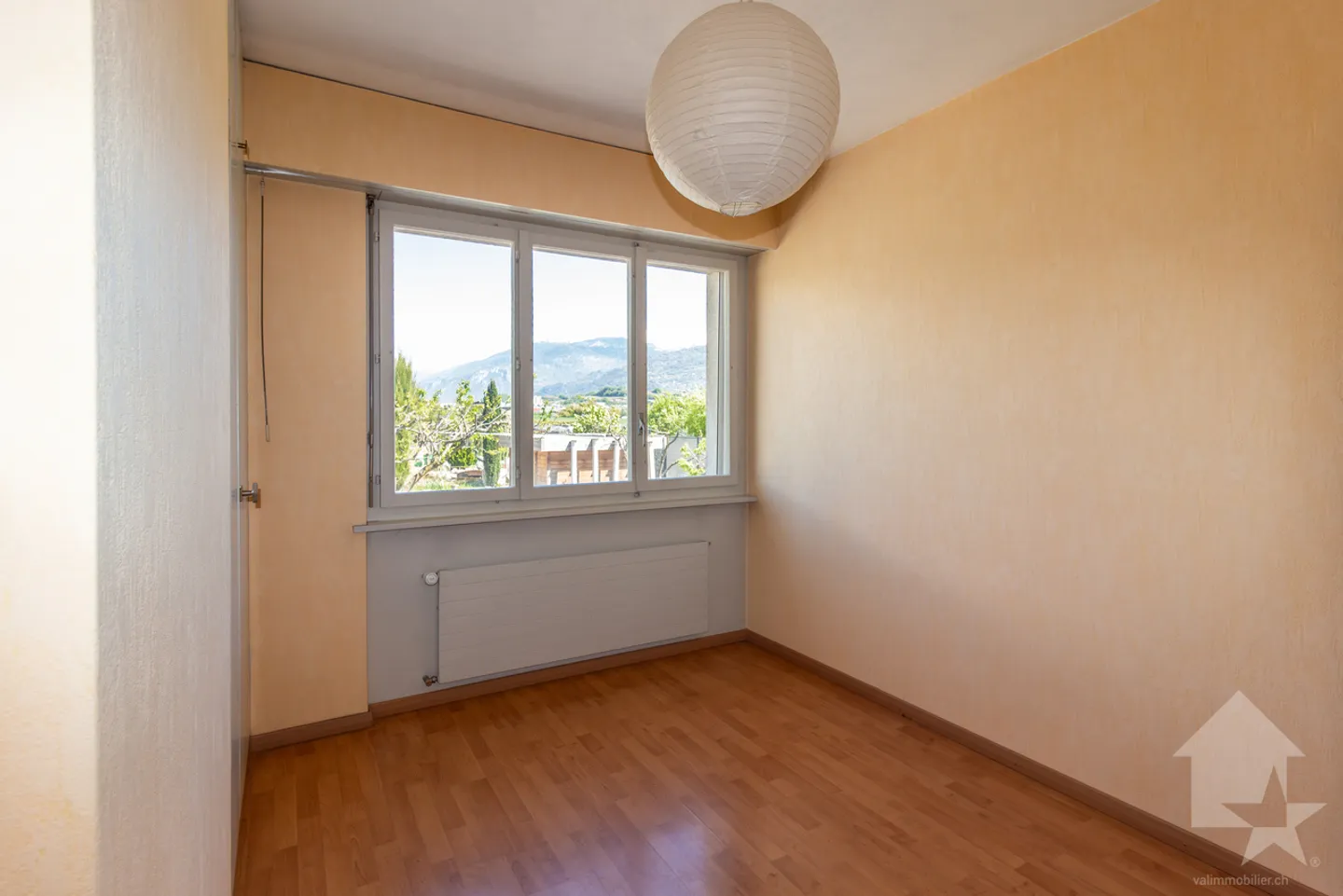 Charming 6.5 villa with magnificent garden and ideal quiet location - Photo 18 of 29