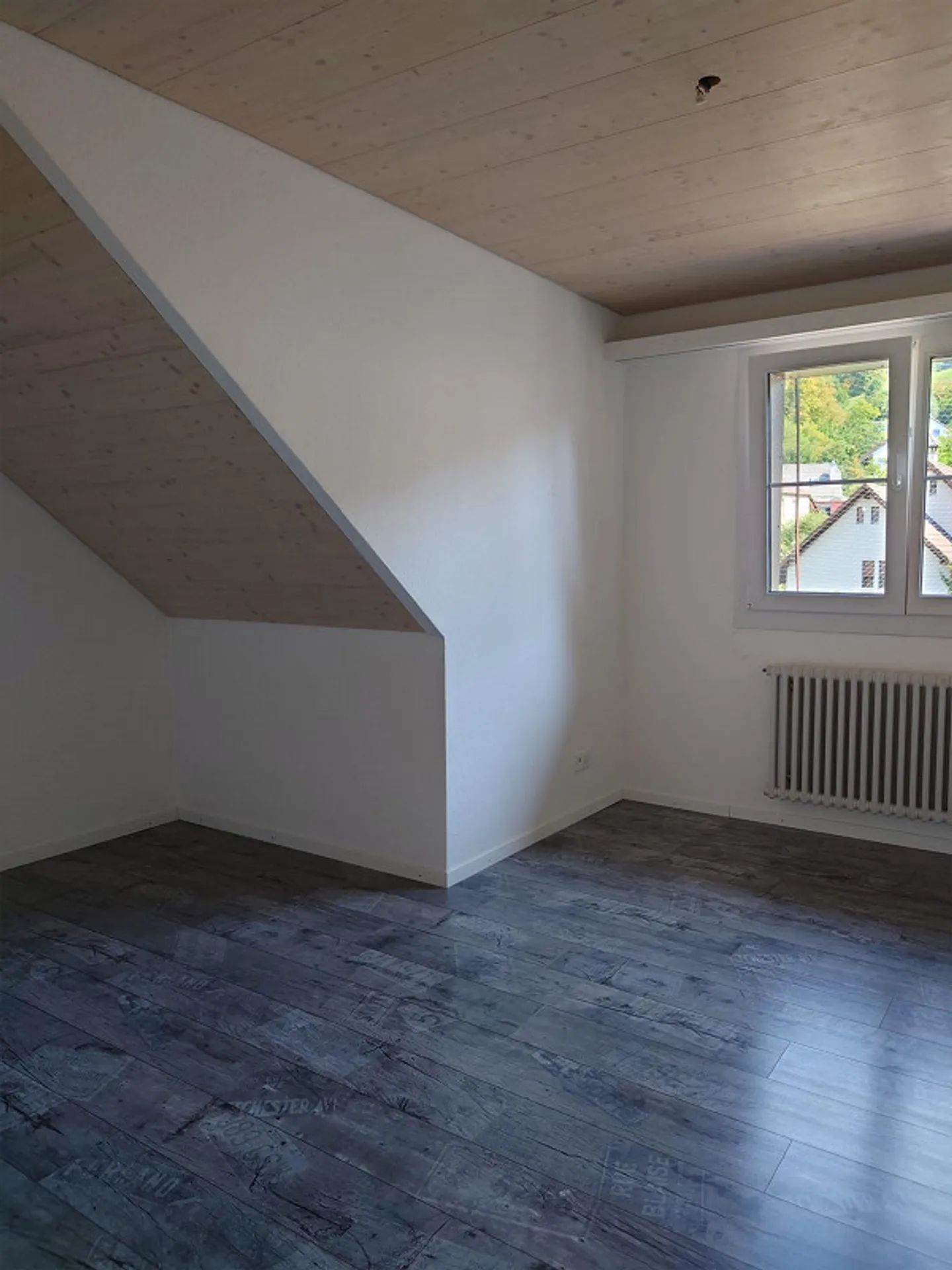 3-room apartment with gallery - Photo 4 of 9