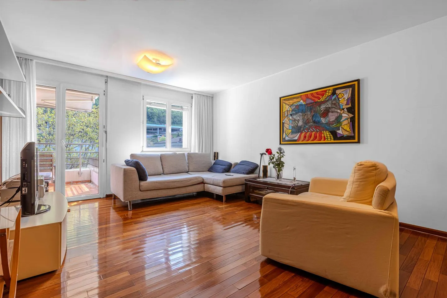 BRIGHT 5.5 ROOMS WITH 3 TERRACES IN RIVA SAN VITALE - Photo 1 of 10