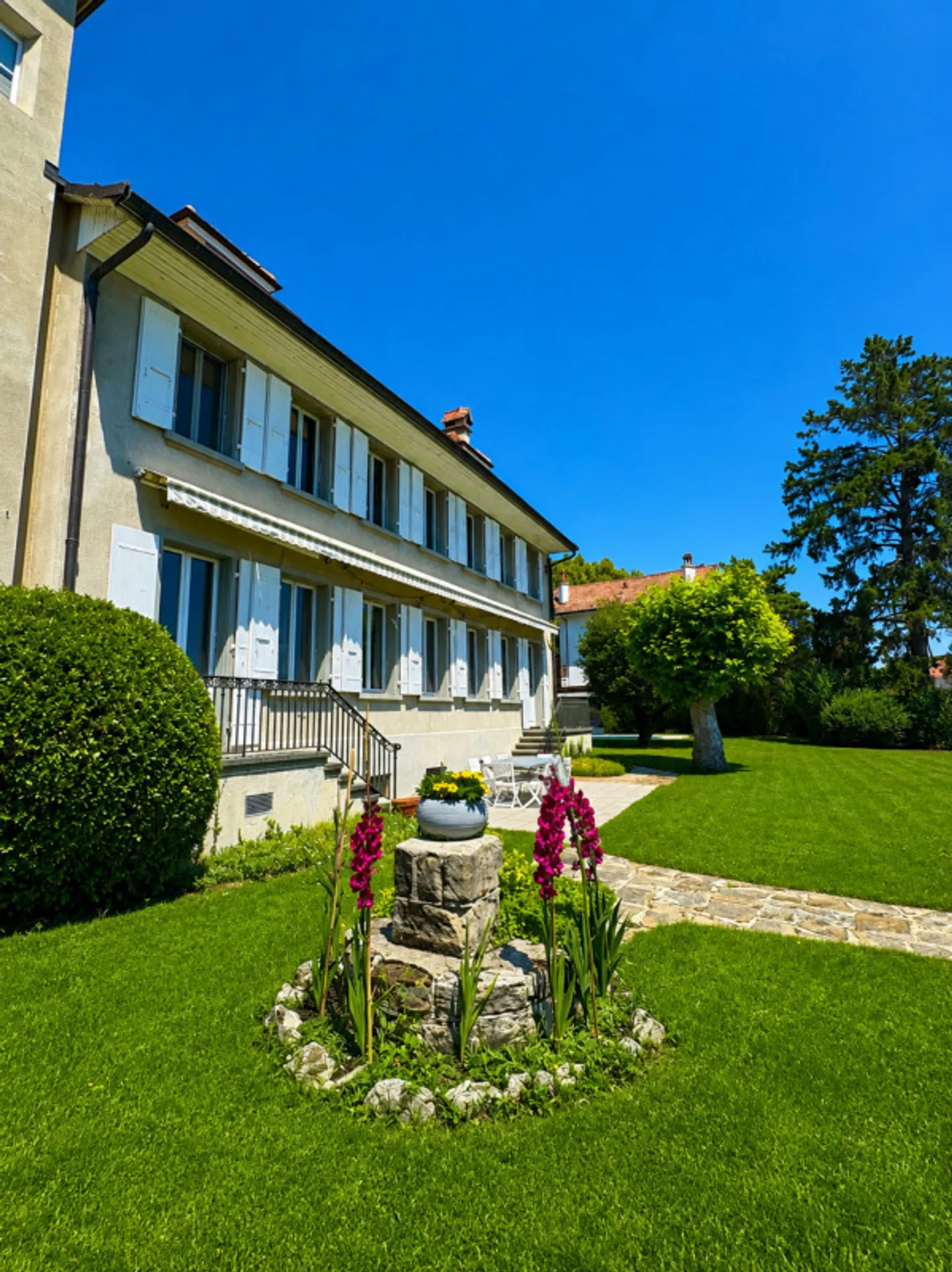 Propriété unique en bord de mer à Nyon - Photo 5 sur 33