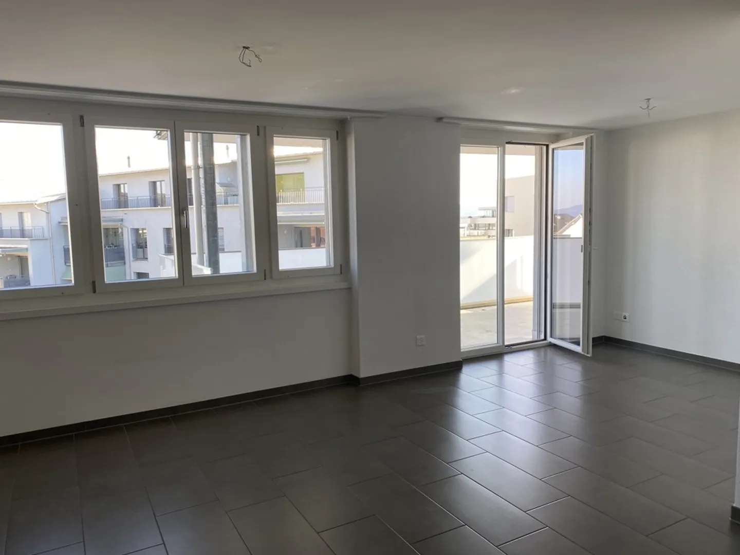 Appartement 3 1/2 pièces dans le Schindellegi faible taux d'imposition - Photo 2 sur 9