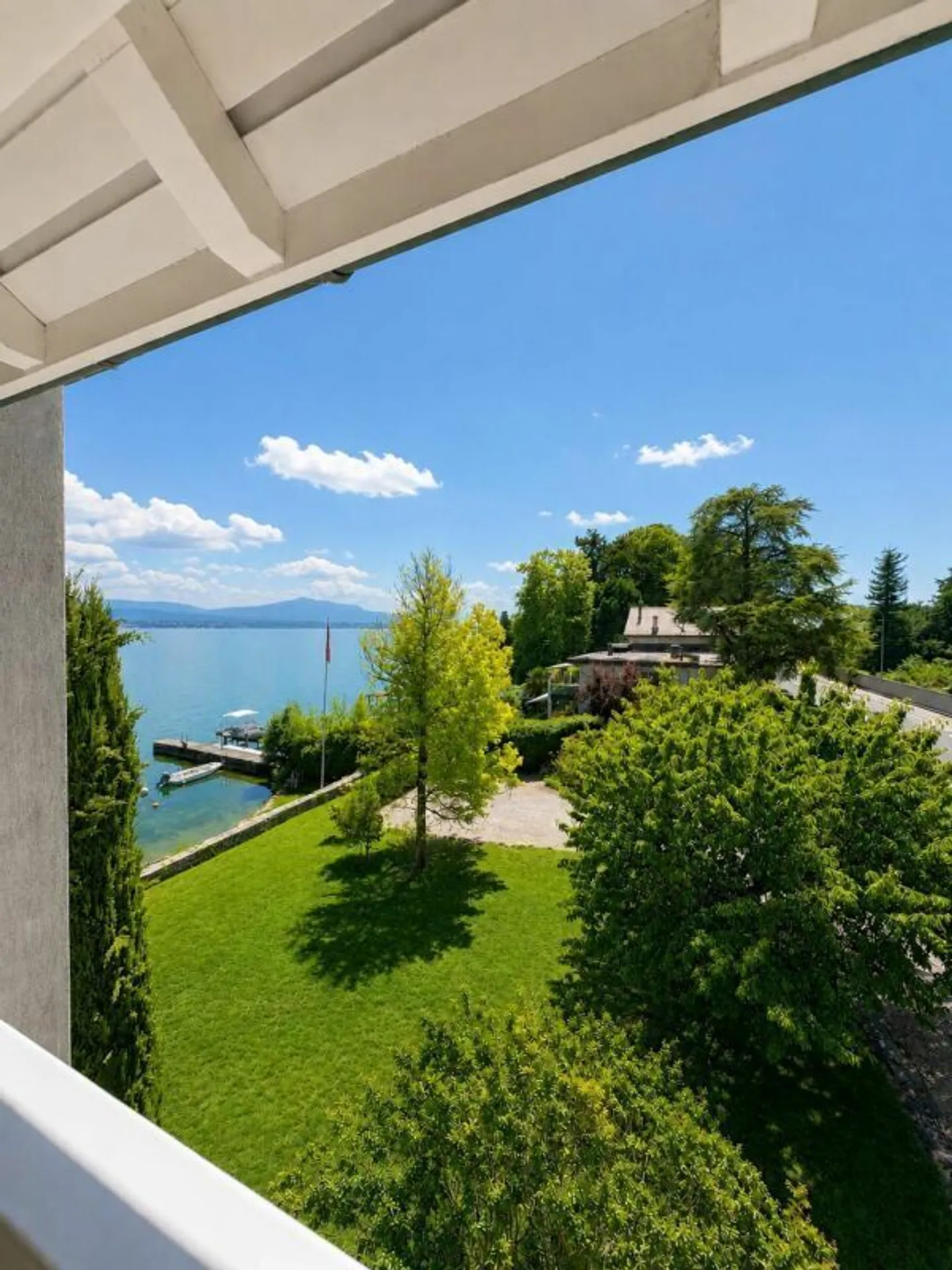 Propriété unique en bord de mer à Nyon - Photo 32 sur 33