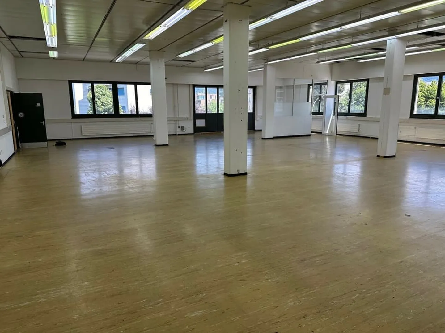 Gewerbefläche zu vermieten - neben dem Bahnhof - Foto 1 von 5