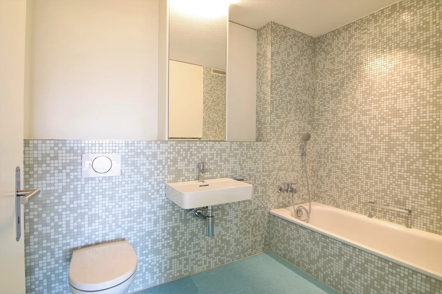 Urban Living in the Green - Photo 3 of 7