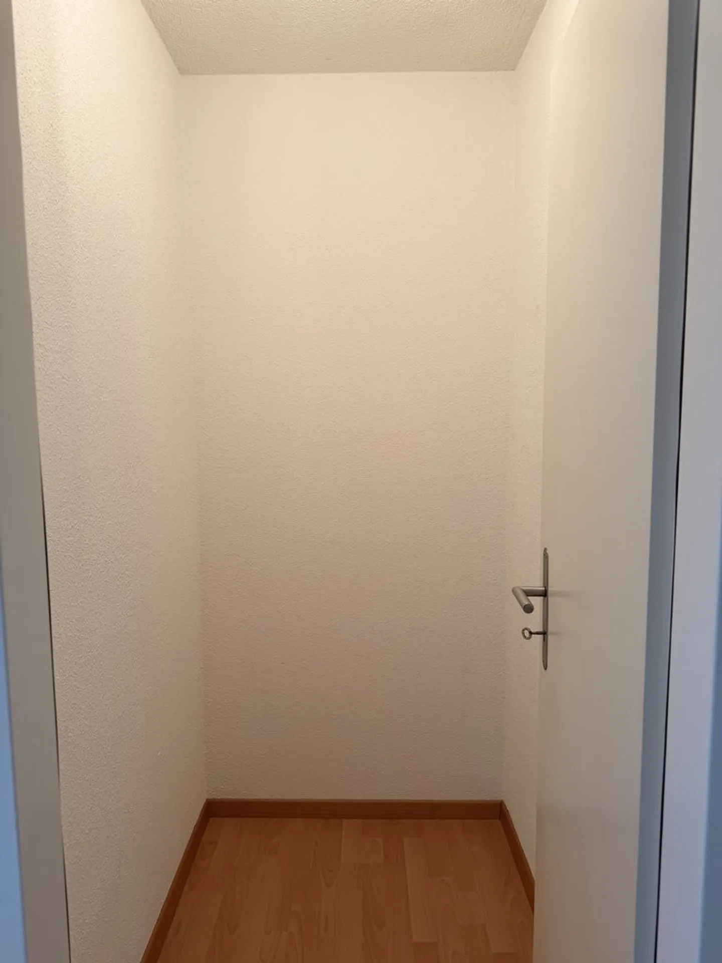 Bright 4.5-room apartment with balcony in Solothurn - Photo 10 of 12