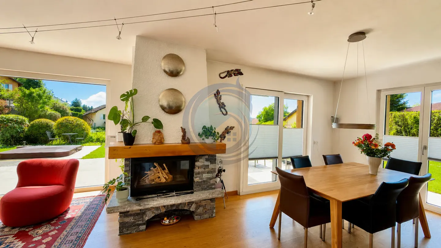 CHARMANTE PROPRIÉTÉ SISE AU SEIN D'UN QUARTIER RÉSIDENTIEL PRISÉ ! - Photo 6 sur 13