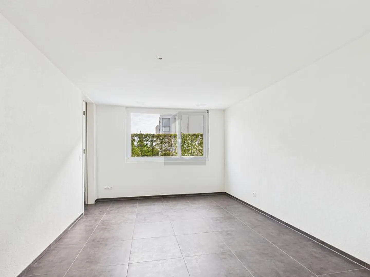 HOCHWERTIG MIT SONNIGEM GARTEN! - Foto 4 von 6