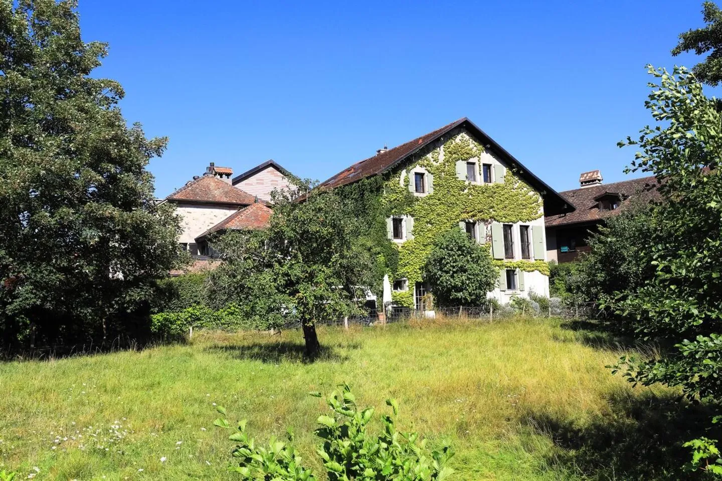 Außergewöhnliches Triplex mit 4,5 Zimmern, Charme und Helligkeit - Foto 2 von 11