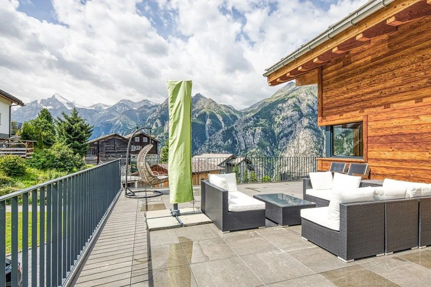 Lasciati ispirare da questa elegante casa unifamiliare! - Foto 1 di 13