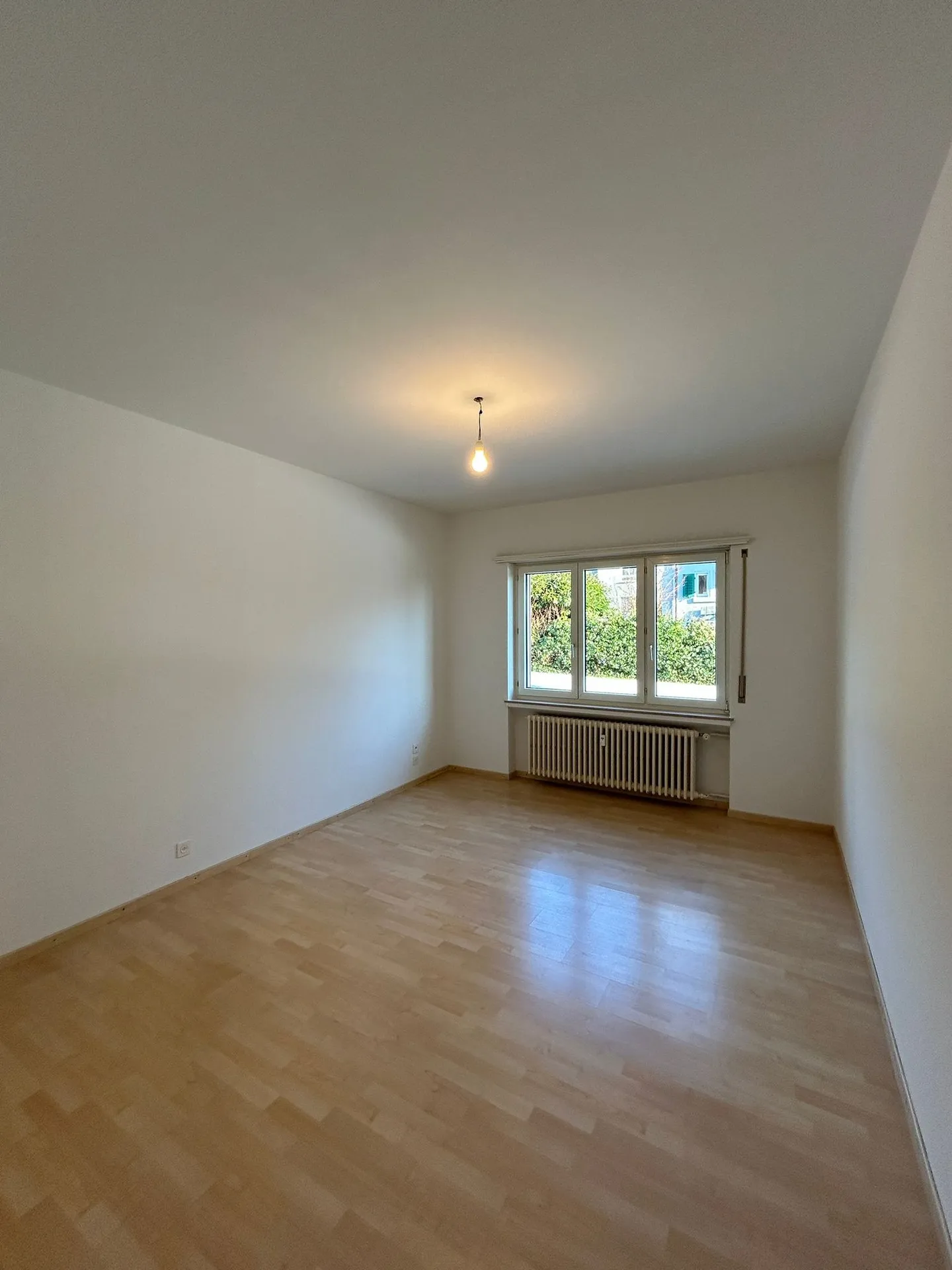 Charming 3-room apartment with lake view - Photo 8 of 10