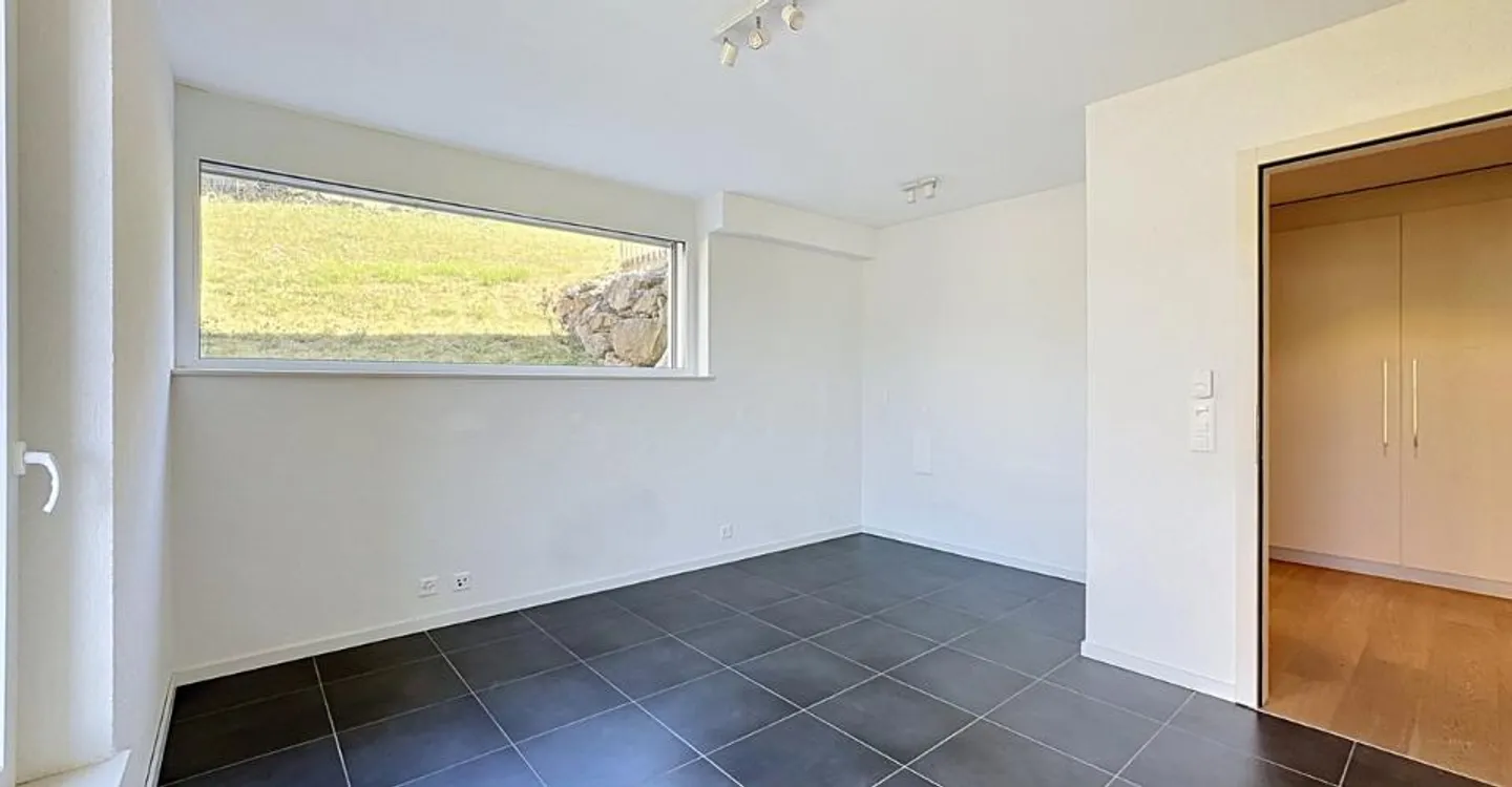 Stunning Semi-Detached House (B2) with Breathtaking View - Photo 7 of 12
