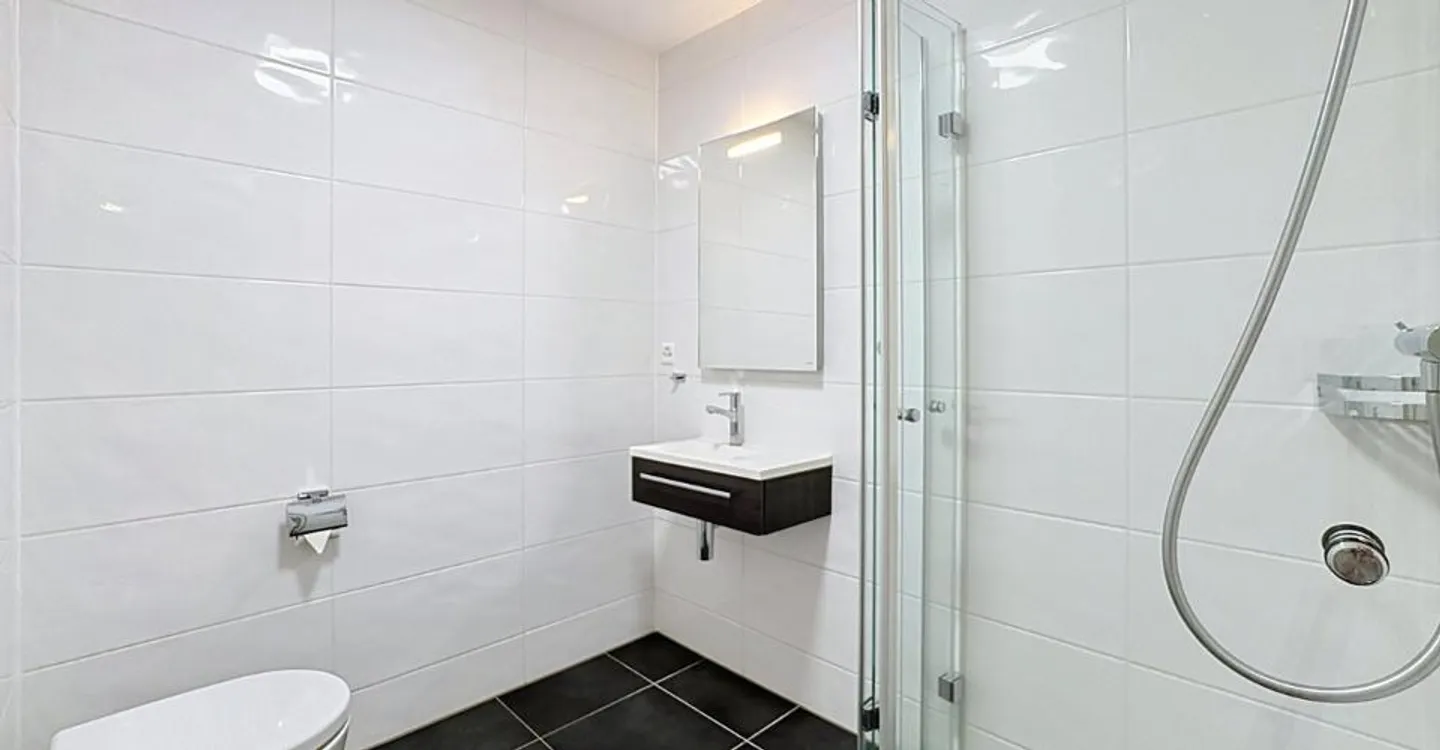 Stunning Semi-Detached House (B2) with Breathtaking View - Photo 8 of 12
