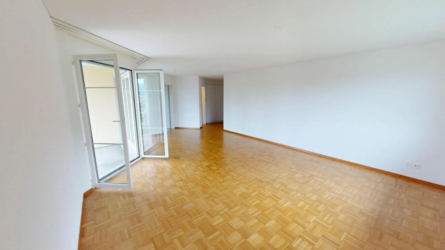 Attractive apartment seeks tenant - Photo 6 of 12