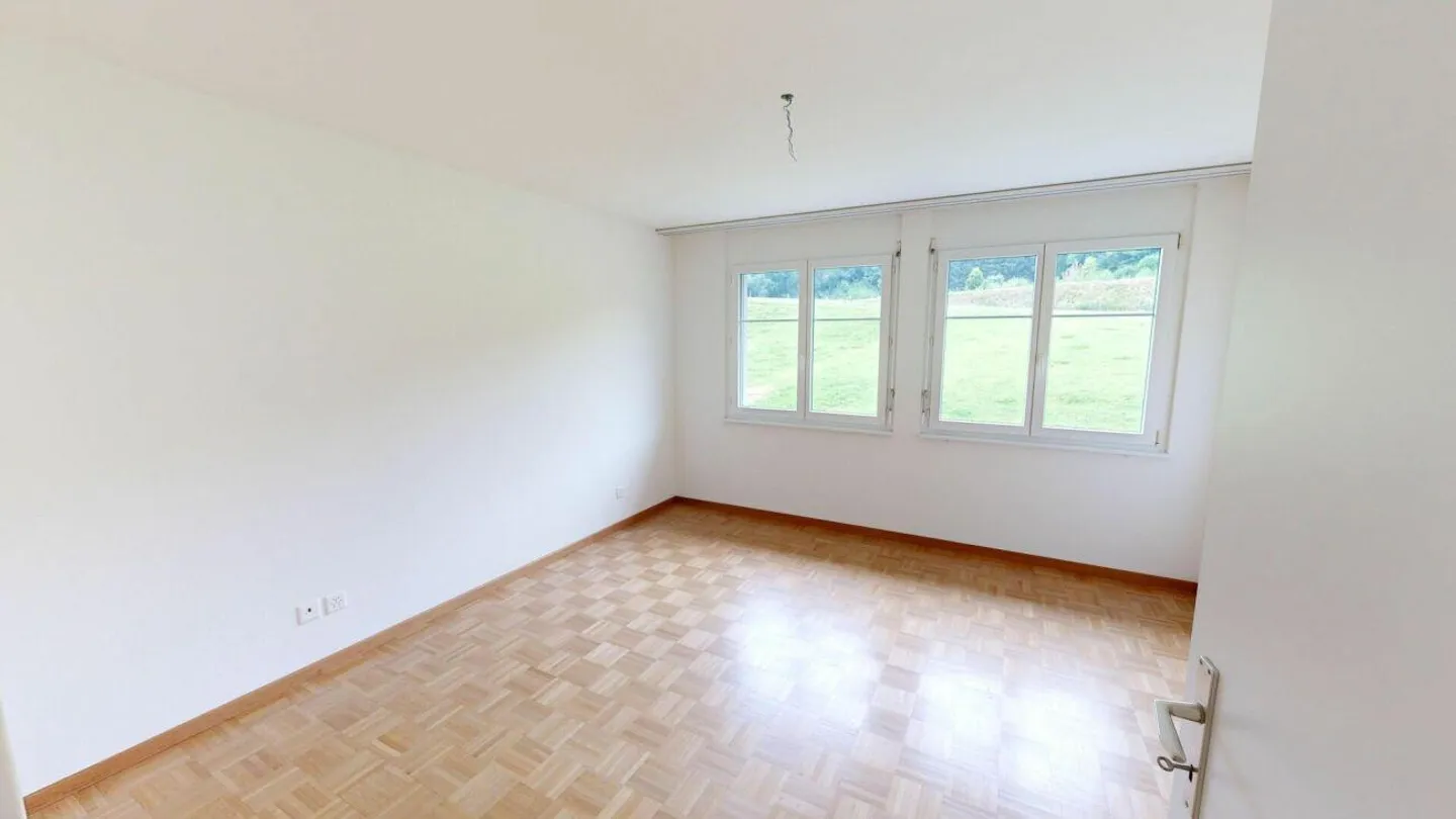 Attractive apartment seeks tenant - Photo 8 of 12