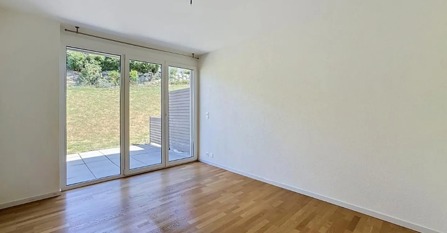 Stunning Semi-Detached House (B2) with Breathtaking View - Photo 10 of 12