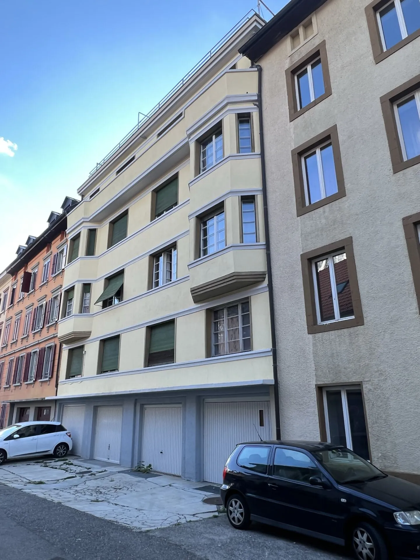 Appartamento spazioso ristrutturato di 4,5 stanze in un edificio storico - Foto 20 di 20