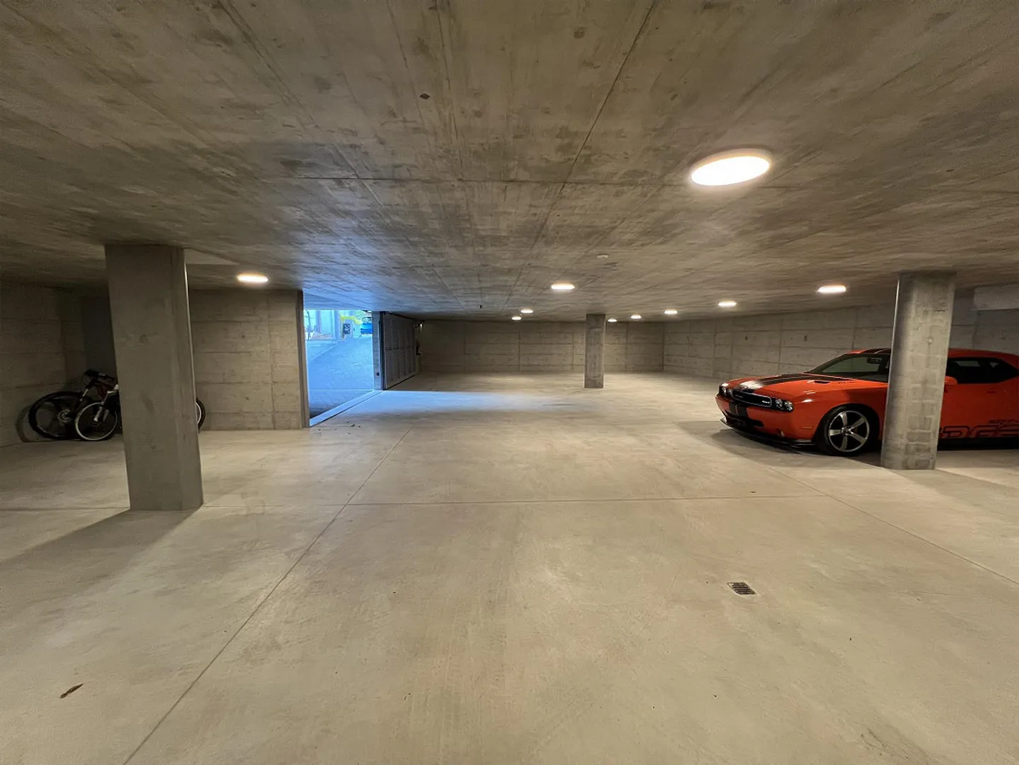 Zone de stationnement couvert Campagnola Vairano - Photo 3 sur 8