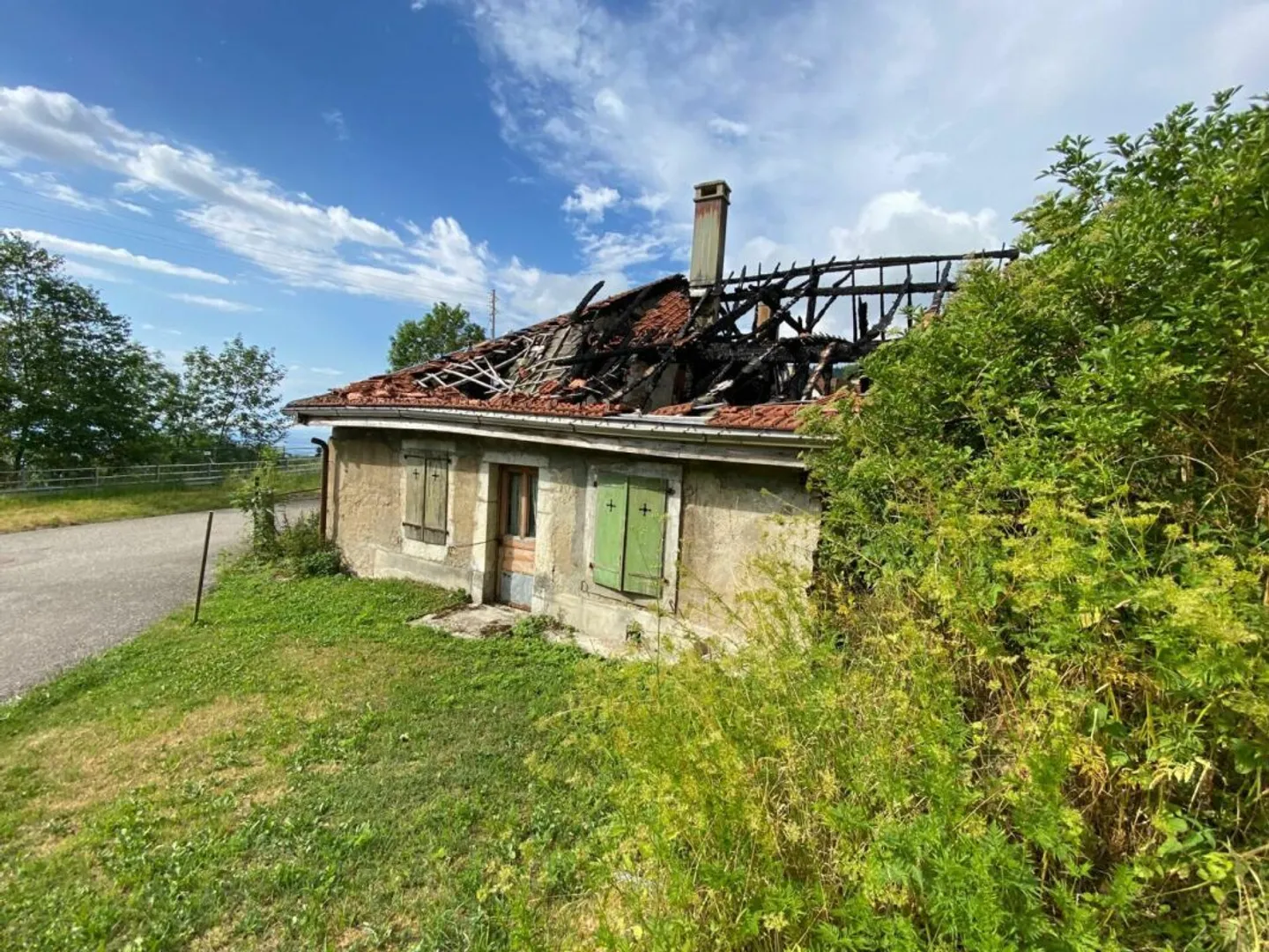 Opportunité de Rénovation: Ferme Historique - Photo 2 sur 6