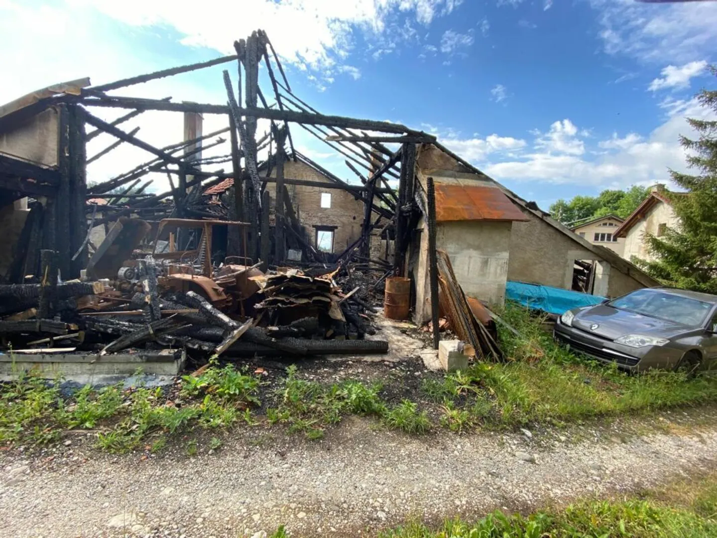 Opportunité de Rénovation: Ferme Historique - Photo 4 sur 6