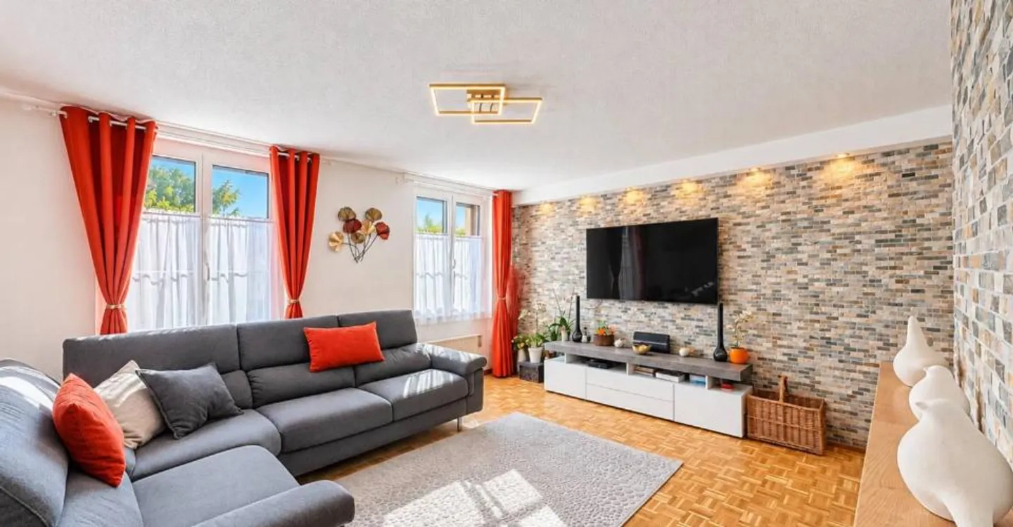 Charming Duplex in the Heart of Dombresson - Photo 1 of 10