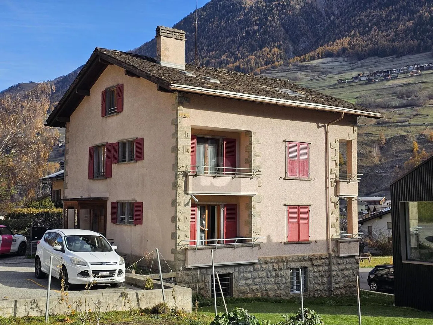 Investment Property in Orsières - Photo 1 of 6