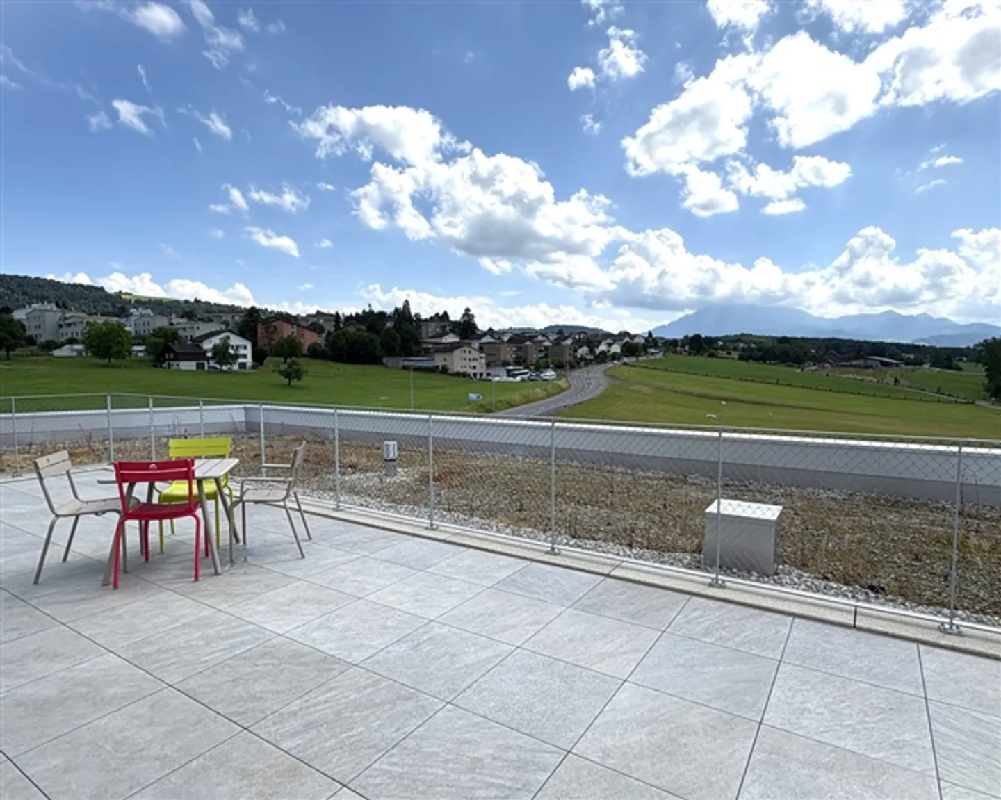 First-class office space with finished interior design - Photo 8 of 10