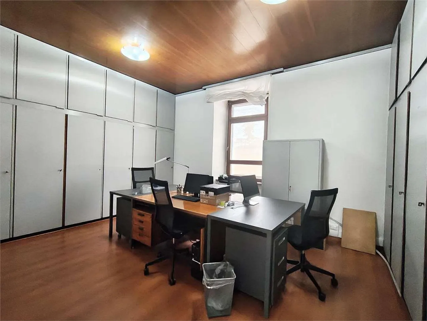 Bureau avec places de parking à Mendrisio - Photo 3 sur 8