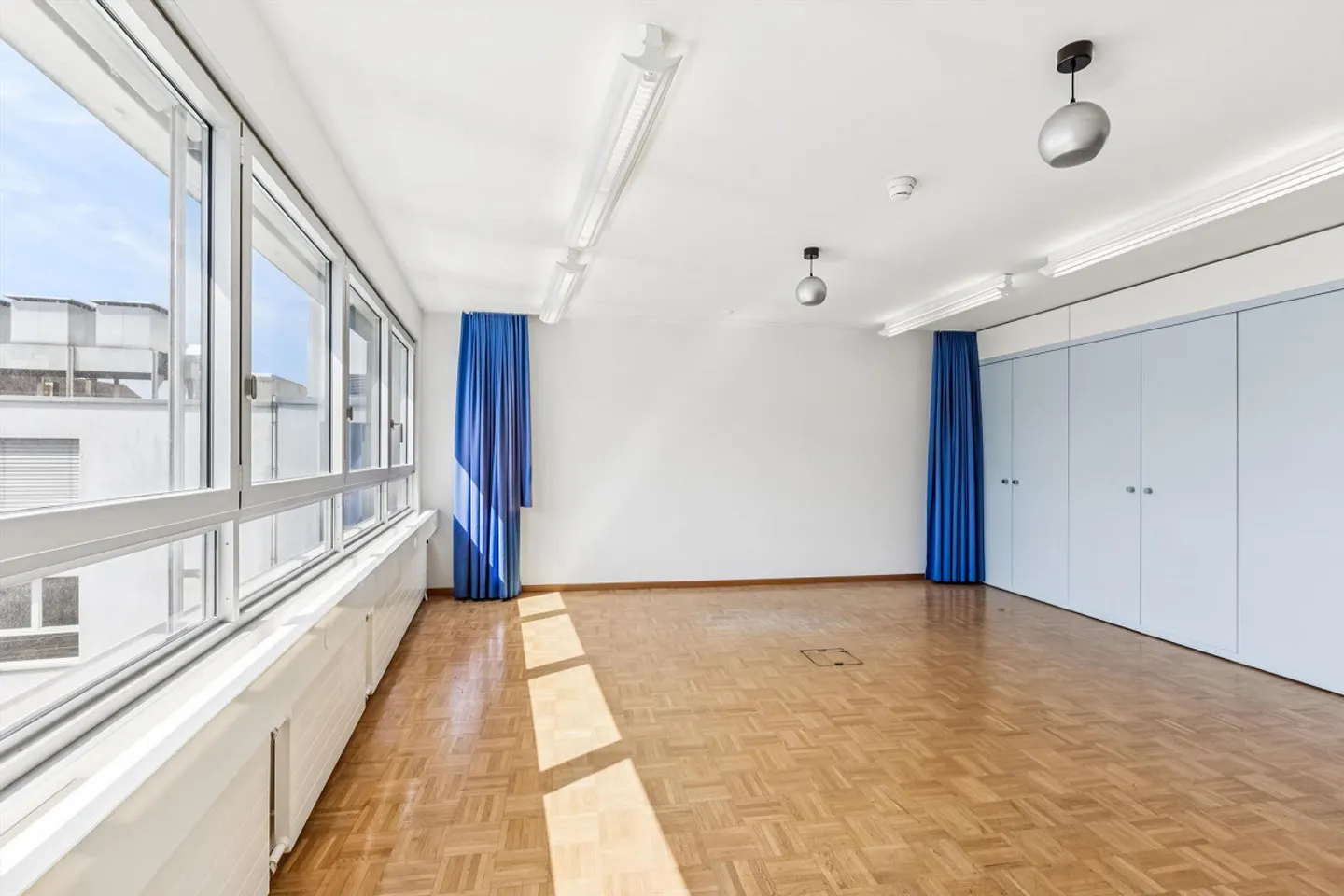Commercial Property in Biel/Bienne - Photo 8 of 9
