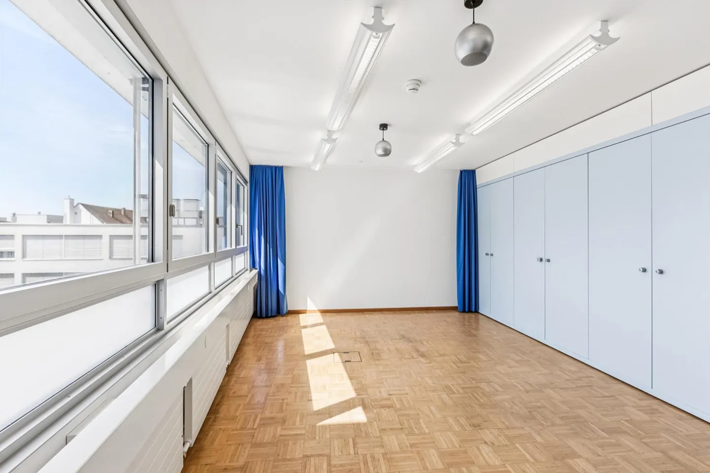 Commercial Property in Biel/Bienne - Photo 6 of 9