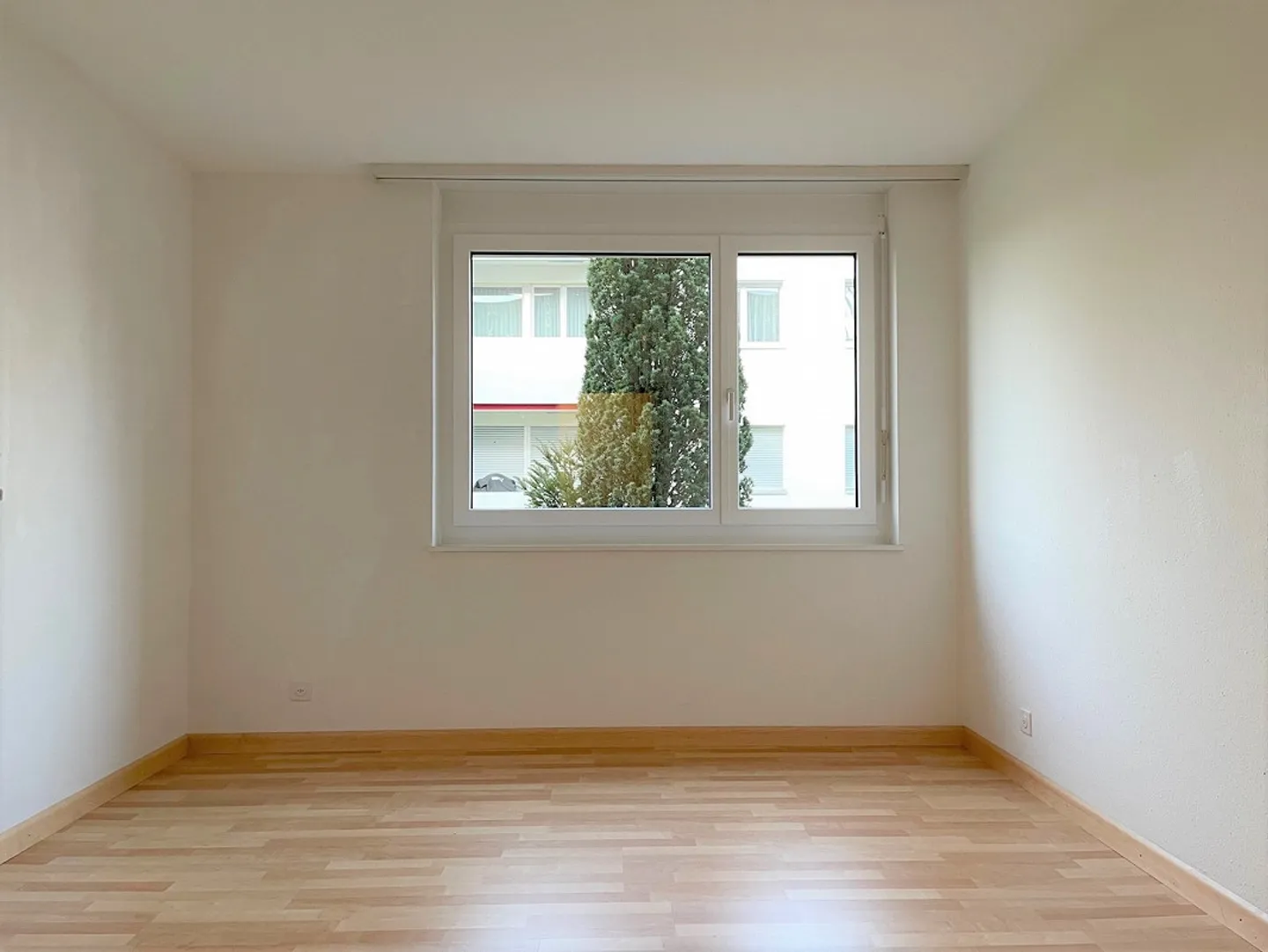 Appartamento accogliente di 4,5 stanze con vista sul verde - Foto 4 di 10