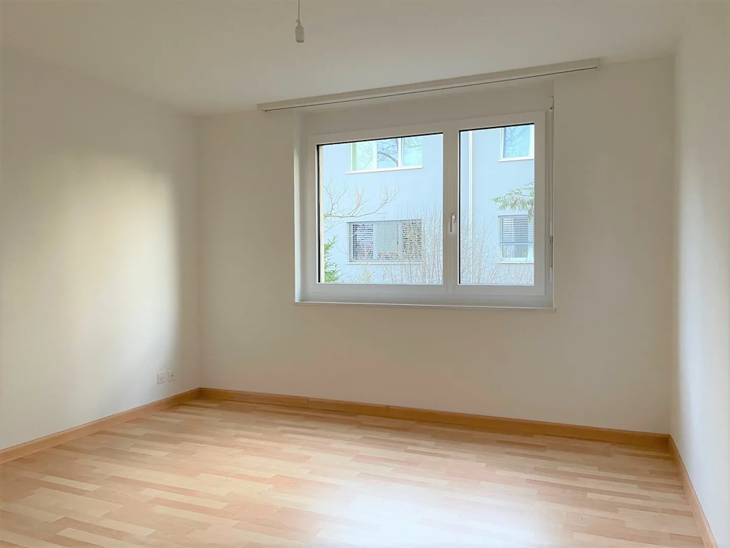 Appartamento accogliente di 4,5 stanze con vista sul verde - Foto 5 di 10