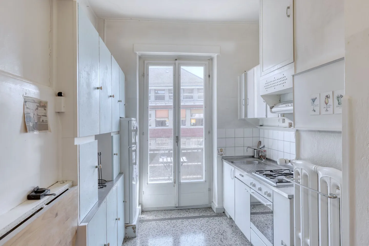 Casa multifamiliare ed edificio cortilizio con grande potenziale in un quartiere popolare - Foto 4 di 7