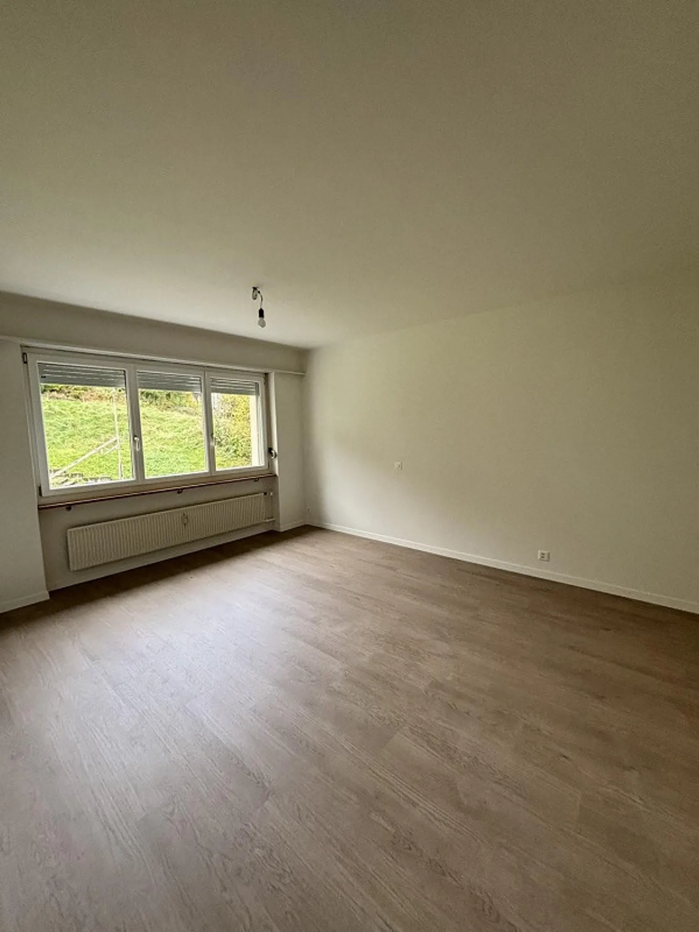 Freshly renovated 3-room apartment in the center of Oberdorf - Photo 8 of 13