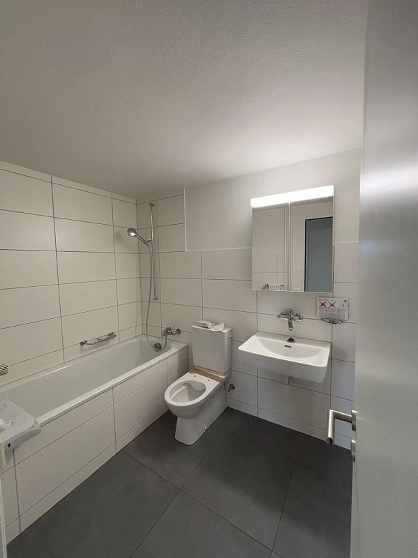 Freshly renovated 3-room apartment in the center of Oberdorf - Photo 12 of 13