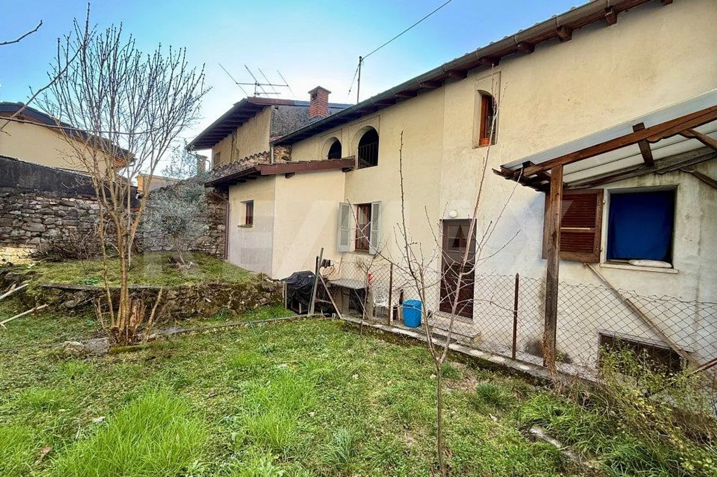 Maison plurifamiliale avec jardin et vue sur le lac - Photo 3 sur 7
