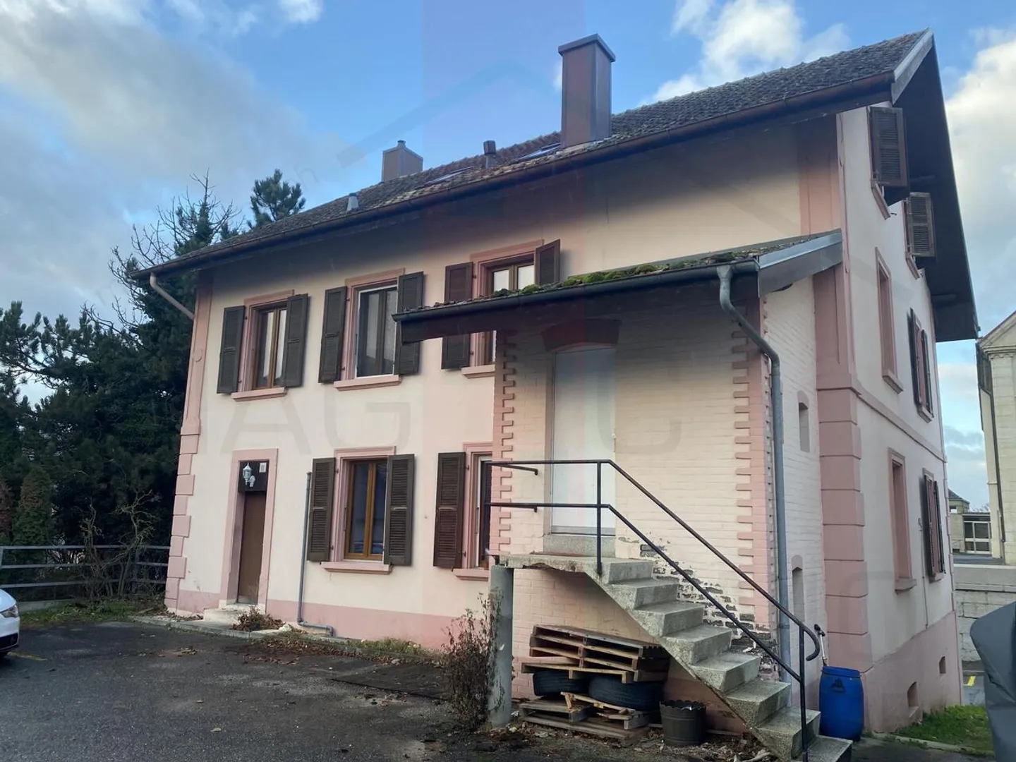 Appartement de 4,5 pièces avec haut plafond - Photo 7 sur 9