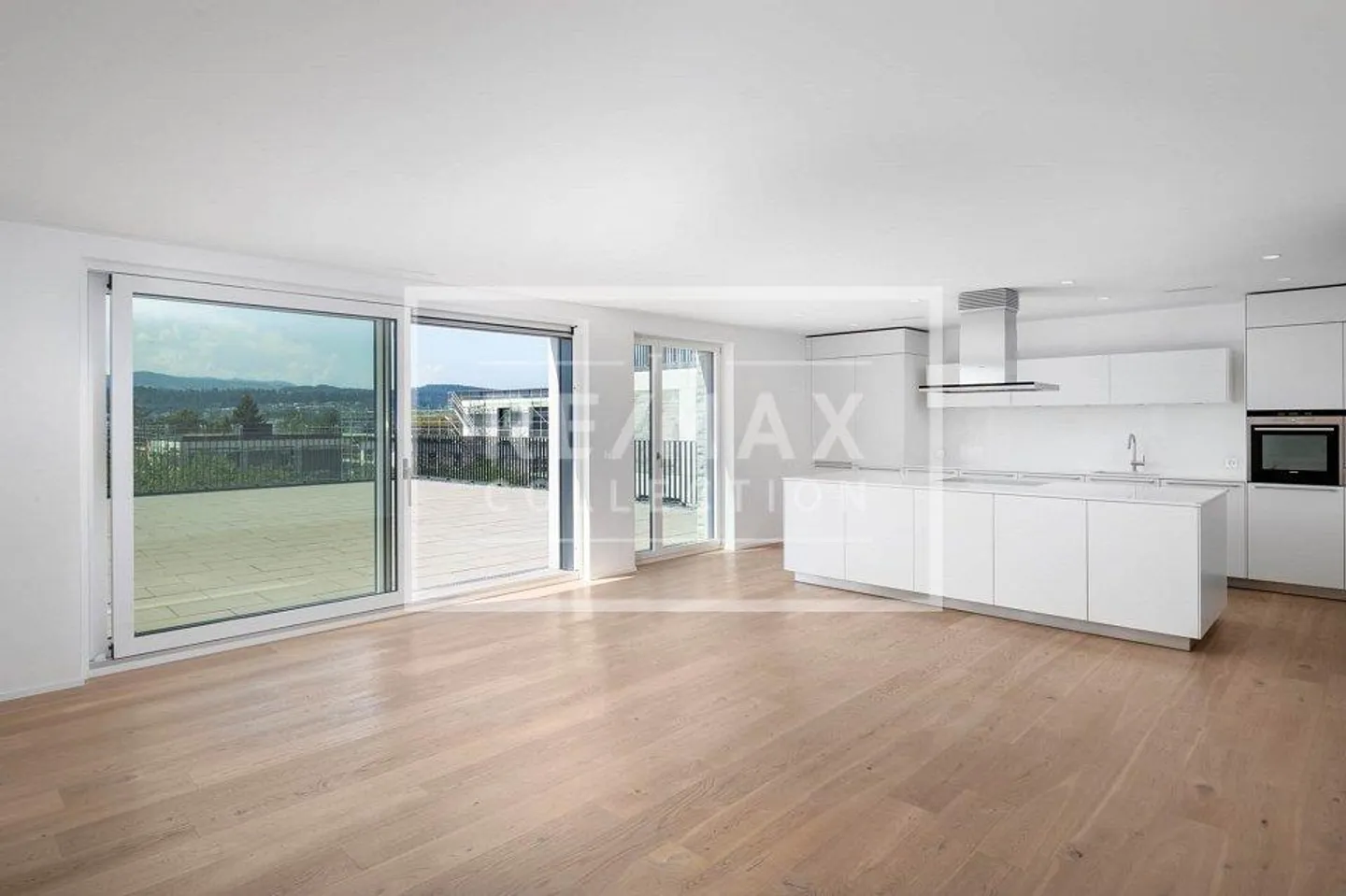 Moderne Attika-Maisonette mit Seesicht - Foto 1 von 13